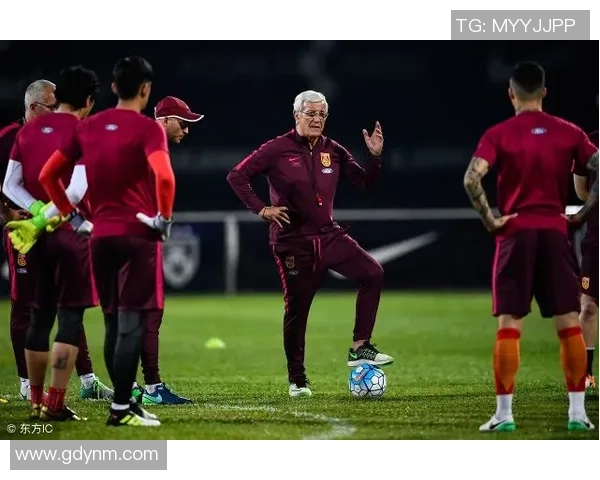 广州足球队的荣耀之路与奋斗精神全景回顾