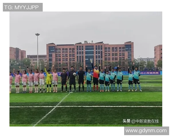 重庆足球队在足球团队协作排行榜中荣获第五名展现出强大团队精神与实力