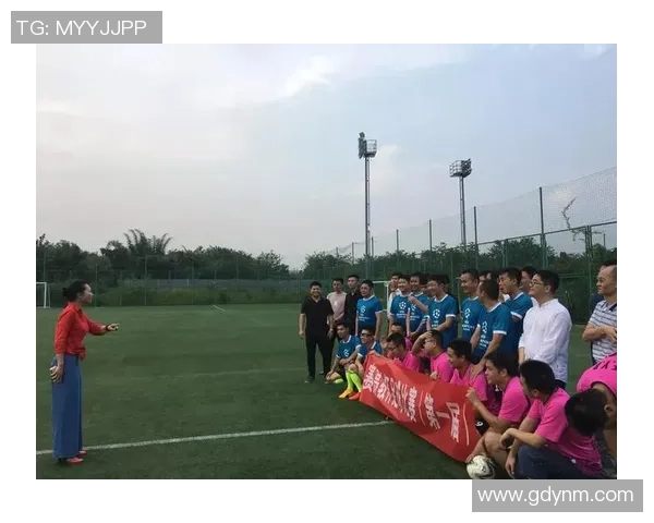 广州篮球队荣登团队协作排行榜首位展现卓越团队精神与实力